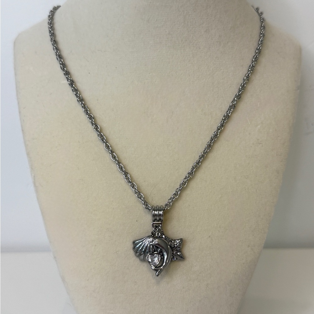 Silver Tone Shell and Starfish Pendant Necklace - Women Jewelry